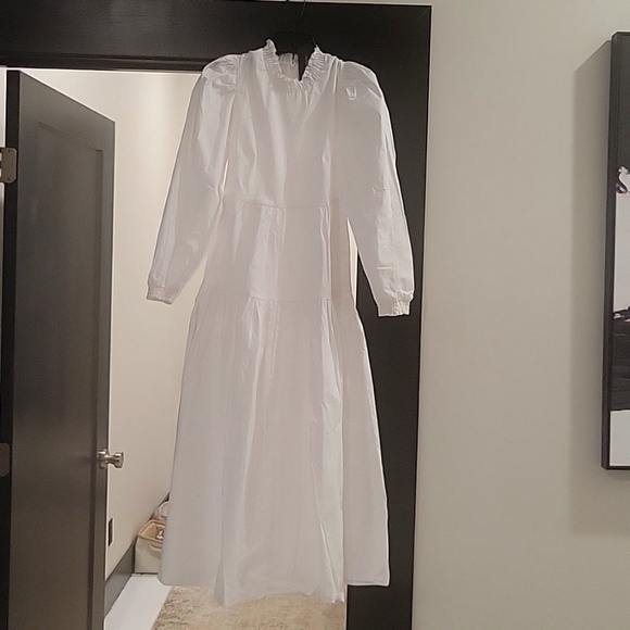 long sleeve maxi dress with elastic neck and wrist - Picture 1 of 2